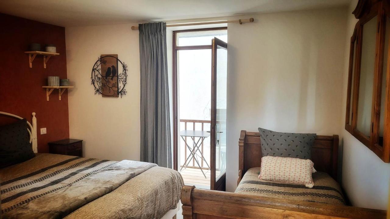 Le Doux Nid Bed & Breakfast Chanaz Bagian luar foto